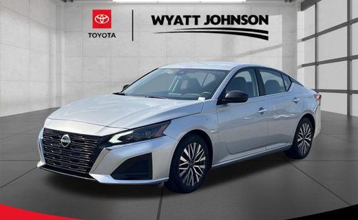 2024 Nissan Altima SV
