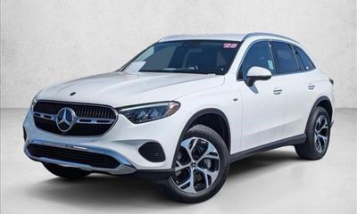 2025 Mercedes-Benz GLC-Class Base