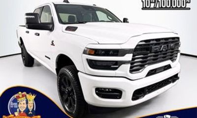 2024 Chevrolet Silverado HD Custom