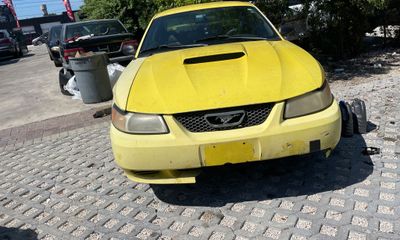 2002 Ford Mustang Base