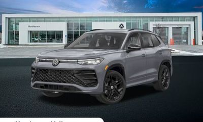 2026 Volkswagen Tiguan 4MOTION SE Black