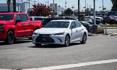 2021 Lexus ES 350 Base