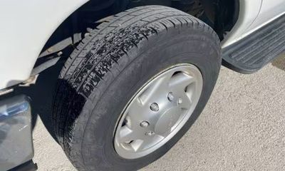 2011 Ford E-350 E 350 XLT