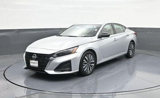 2024 Nissan Altima SV