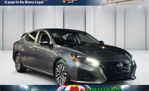 2022 Nissan Altima SV