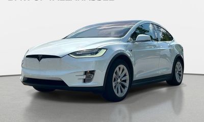 2020 Tesla Model X Long Range