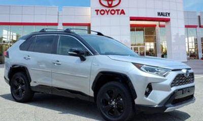 2019 Toyota RAV4 XSE HV