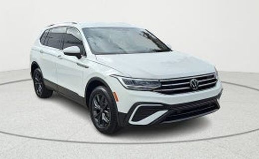 2022 Volkswagen Tiguan SE Black