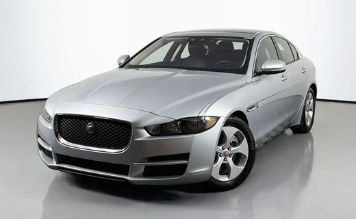 2018 Jaguar XE