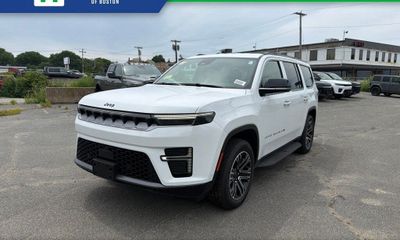 2026 Jeep Grand Wagoneer Base