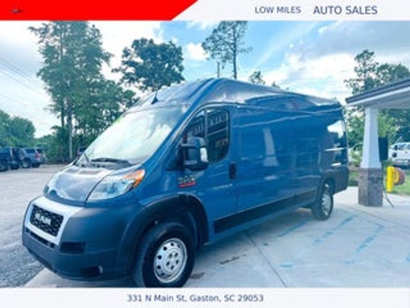 2022 Ram Promaster 3500 — a typically priced live listing