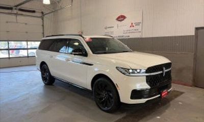 2027 Lincoln Navigator Reserve