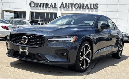 2024 Volvo S60 Plus Dark