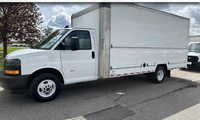 2021 GMC Savana Extended