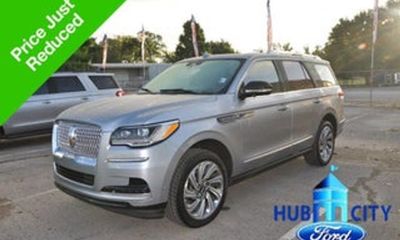 2023 Lincoln Navigator Reserve