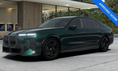 2027 BMW 740I I xDrive