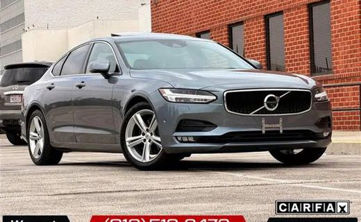 2017 Volvo S90 Momentum