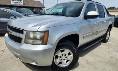 2011 Chevrolet Avalanche LS