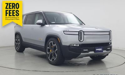 2023 Rivian R1S Adventure
