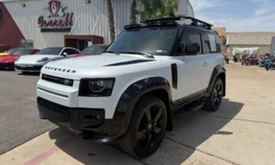 2023 Land Rover Defender 90 V8 Carpathian