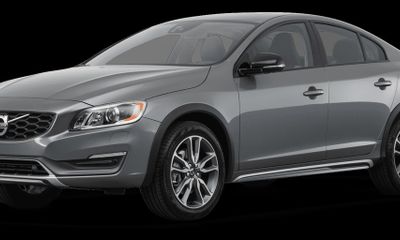 2016 Volvo S60 Cross Country Platinum