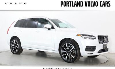 2023 Volvo XC90 Core Bright Theme