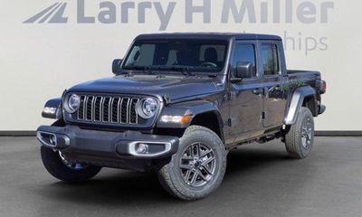 2026 Jeep Gladiator Sport