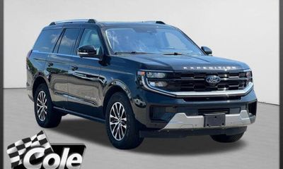 2025 Ford Expedition Platinum
