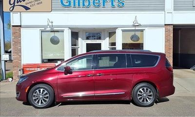 2020 Chrysler Pacifica Touring L Plus