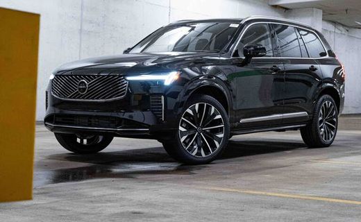 2026 Volvo XC90 Ultra Bright