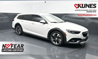 2018 Buick Regal Tourx Essence