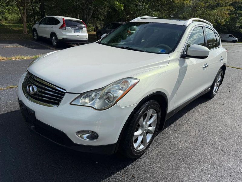 2010 Infiniti EX35 — a typically priced live listing
