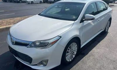2013 Toyota Avalon Hybrid
