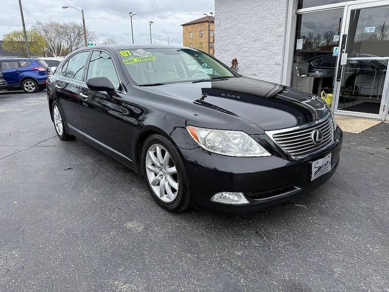 2007 Lexus LS — a typically priced live listing