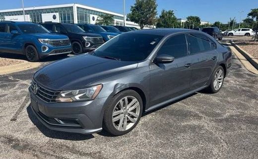 2019 Volkswagen Passat Wolfsburg