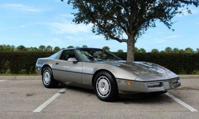1986 Chevrolet Corvette Base Hatchback