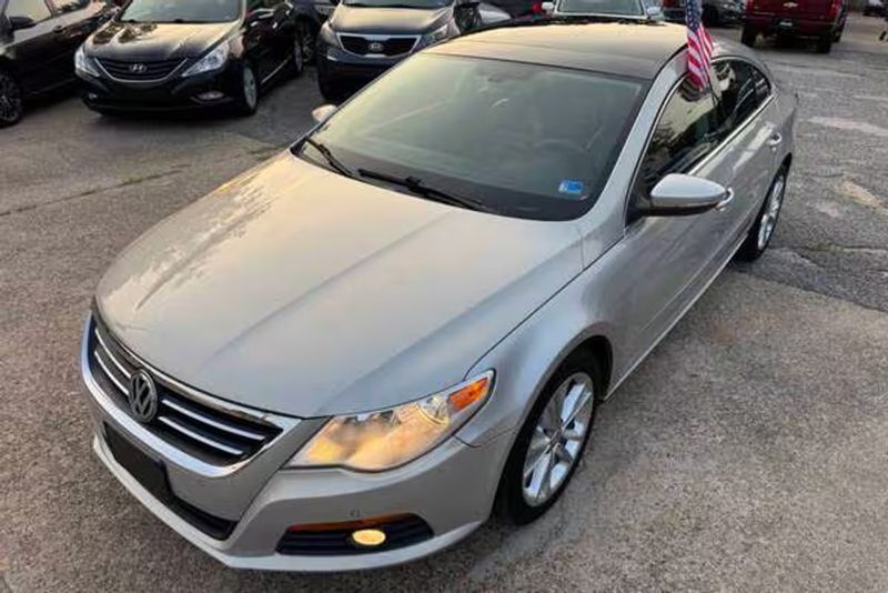 2009 Volkswagen Passat — a typically priced live listing