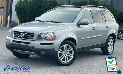 2011 Volvo XC90 32