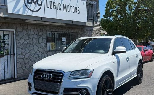 2015 Audi SQ5 Premium Plus