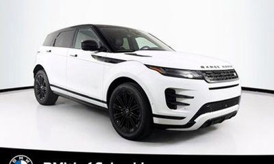 2026 Land Rover Range Evoque Dynamic SE