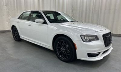 2023 Chrysler 300 Touring L