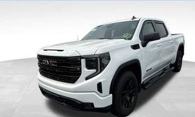 2024 GMC Sierra Elevation L