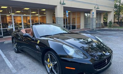 2014 Ferrari California Roadster