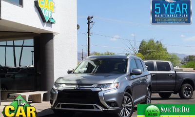 2020 Mitsubishi Outlander SE
