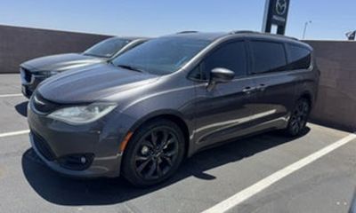 2020 Chrysler Pacifica Touring L