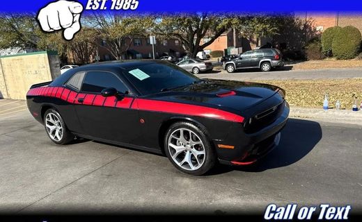 2015 Dodge Challenger SXT Plus