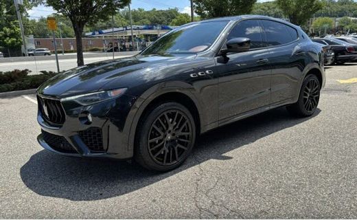 2022 Maserati Levante Modena