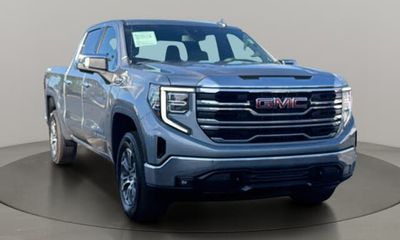 2026 GMC Sierra SLT