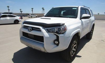 2023 Toyota 4RUNNER TRD Offroad Prem