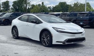 2024 Toyota Prius XLE